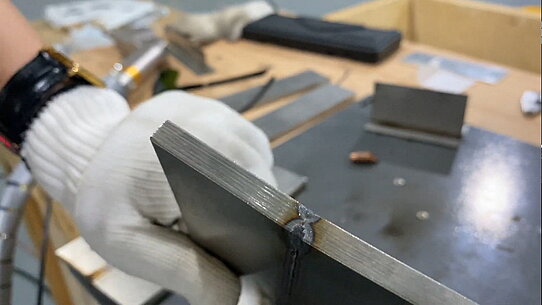 Efecto de soldadura de acero inoxidable de 8 mm (lado)