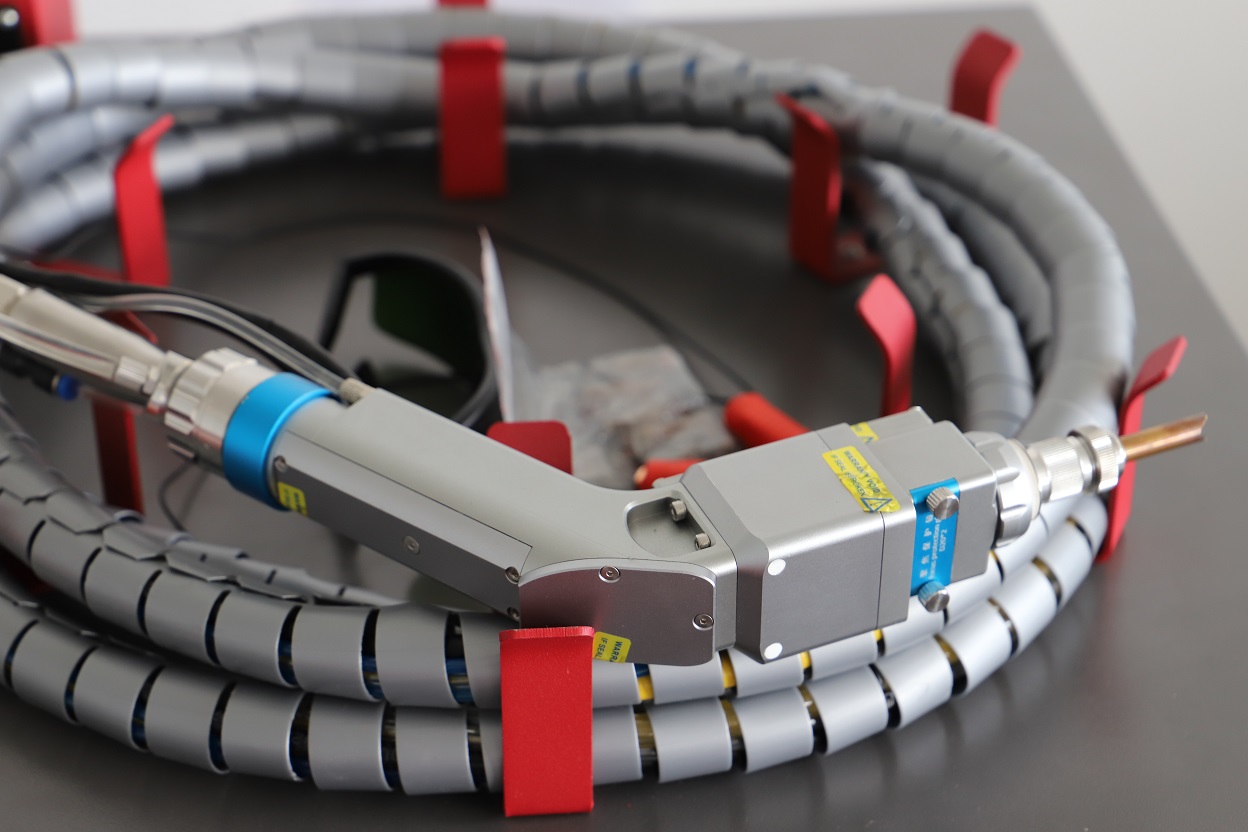 Cabeza para la m&aacute;quina de soldadura con l&aacute;ser de fibra