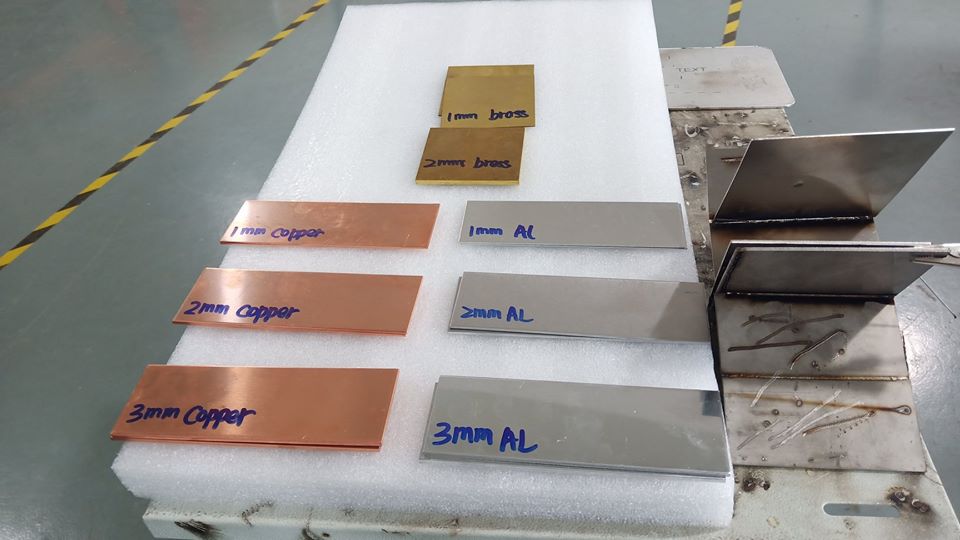 materiales altamente reflectantes